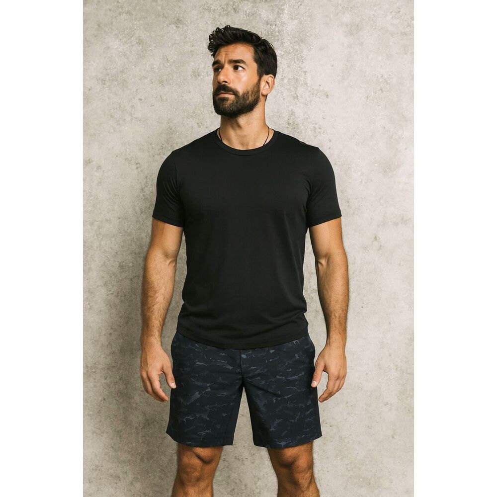 Lululemon Athletica Gray Black T.H.E. Linerless Camo Shorts Mens Size Medium